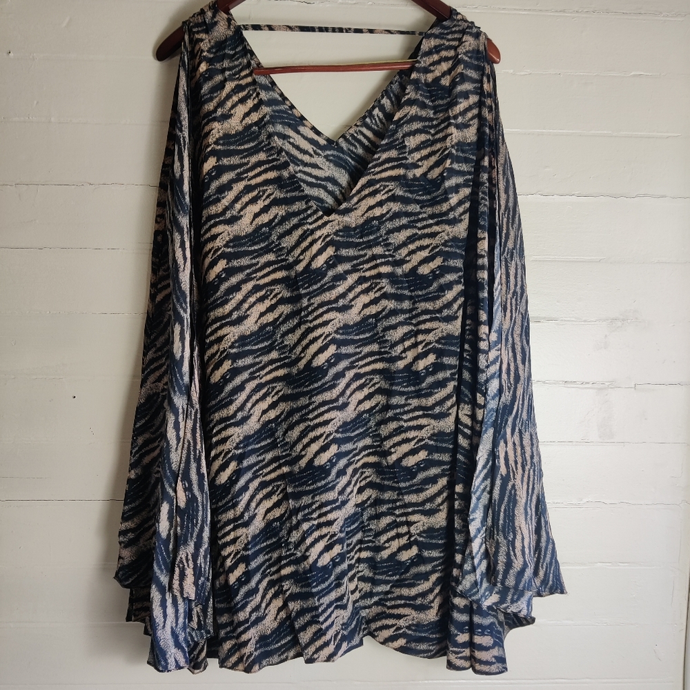 JAYGODFREY Silk Animal Print Open Shoulder Blouse - Picture 2 of 9